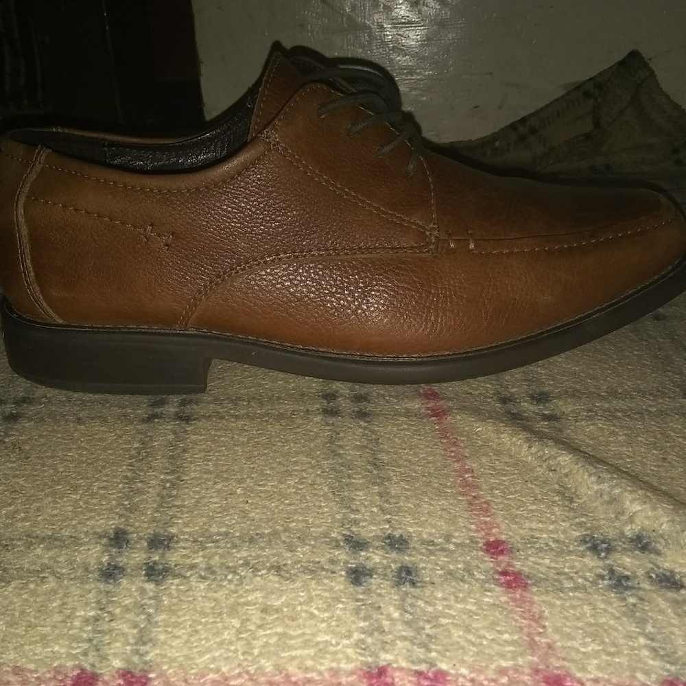 Johnston & murphy leather dress shoes